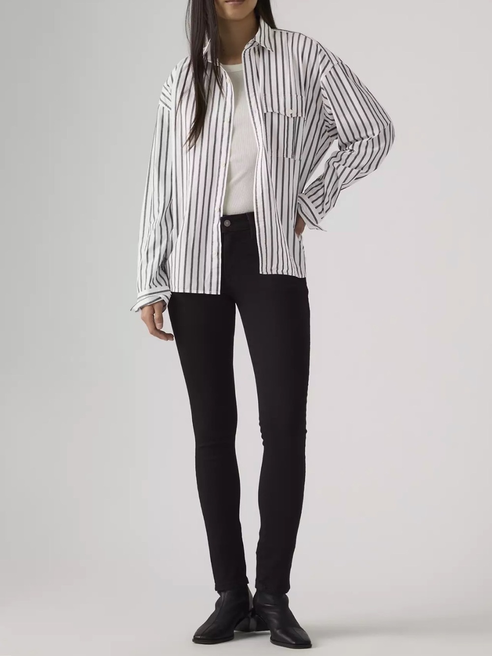Levi's Women's 711 Skinny‎ Mid Rise Stretch Jeans Black